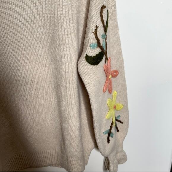 SEE AND BE SEEN Array Of Flowers Embroidered Sweater Tan Cream {3G39} - Picture 8 of 10